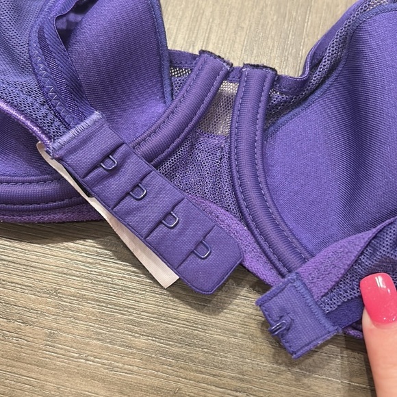 Chantelle Aeria Lightweight Mesh Bra - Picture 9 of 11